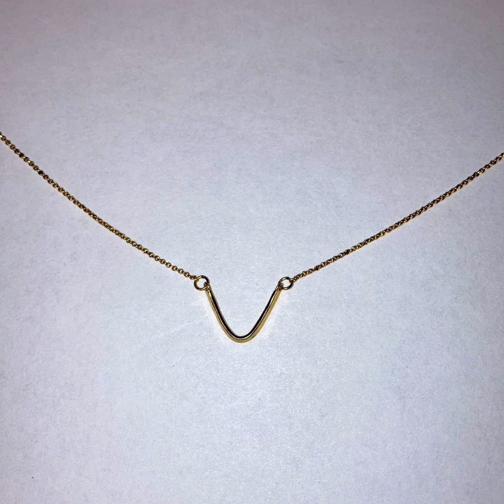 Gold Simple Arrow Necklace